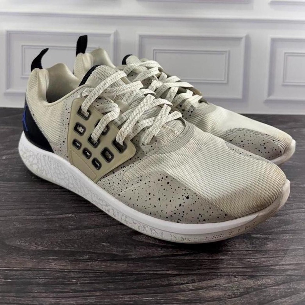 Jordan GrindWhite Tech Grey men's size 12 sneakers in cream & white